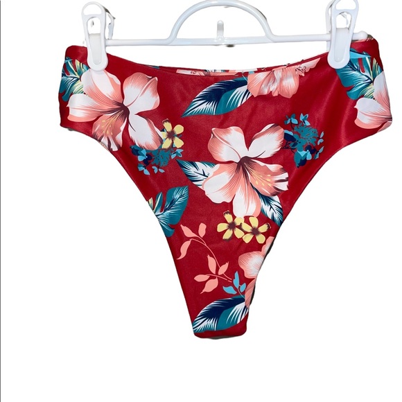Cheeky bikini bottom